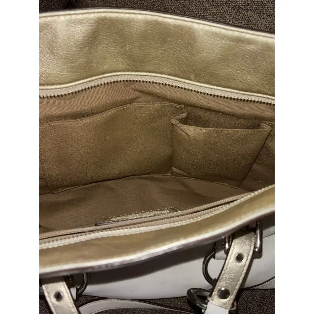 Coach Gallery Leather Purse Hand Bag Gold Accents Contemporary Preppy Classic